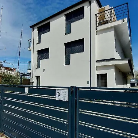 Kikoeto Setany I. Apartment